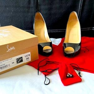 Christian  Louboutin Very Prive Open Toe Pump